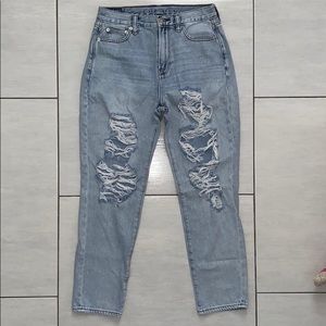 American Eagle Mom Jean